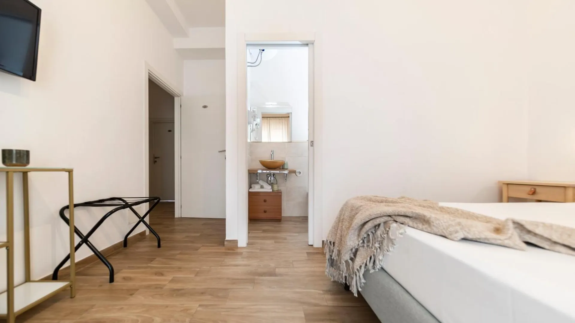 Ng Guest House L'Acquedotto Olbia Italy